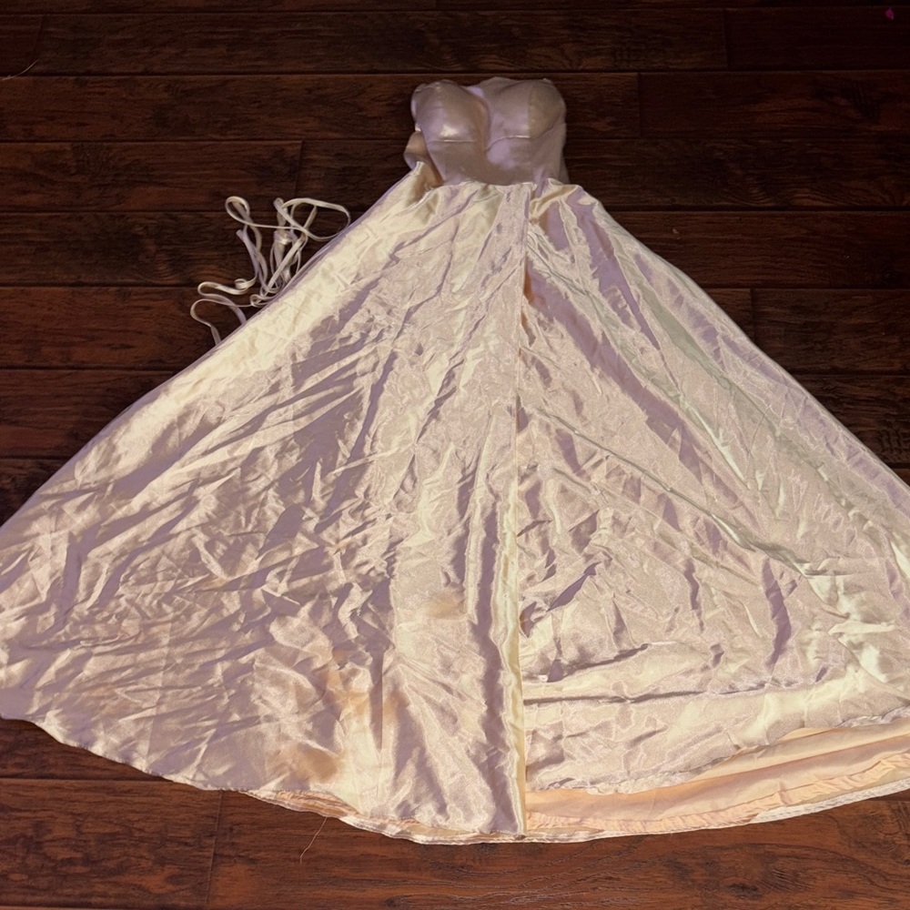 Champaign Prom Gown with Sweetheart Bodice